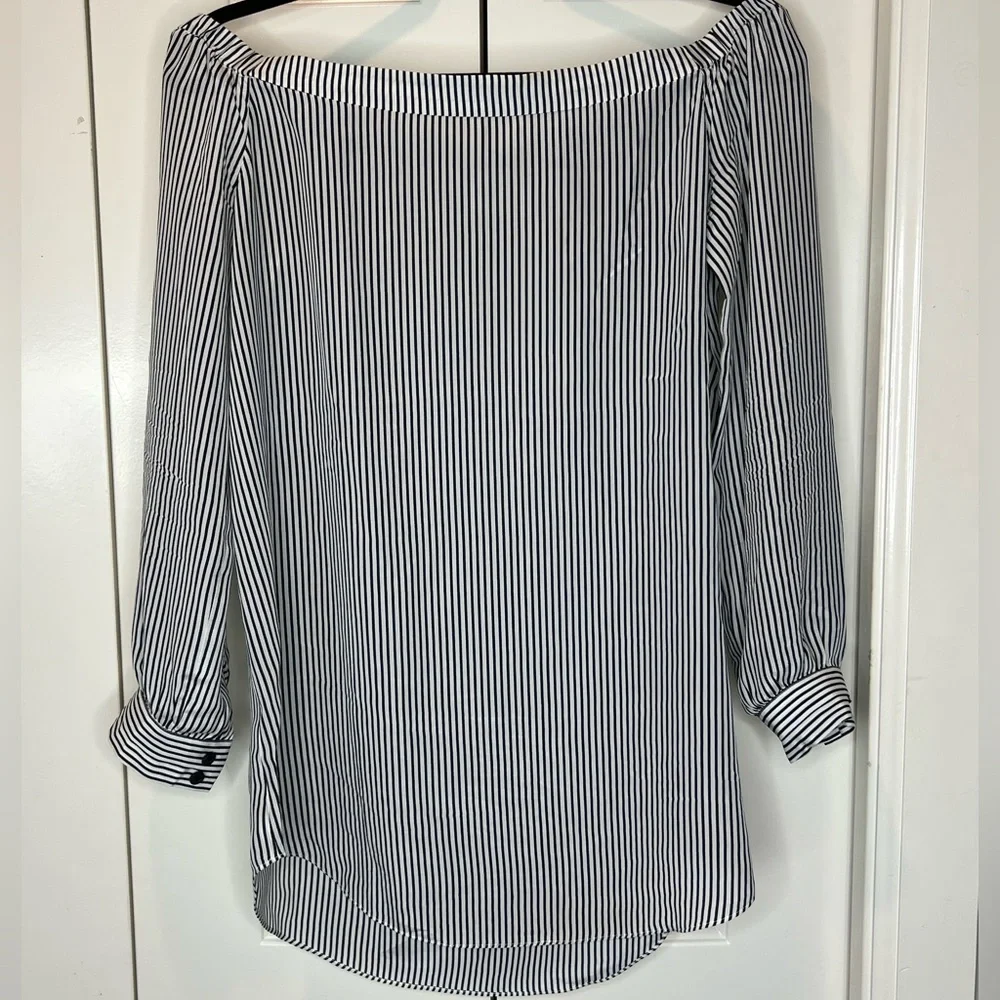 CAbi Navy Blue/White #5258 Brigitte Silk Stripped Off Shoulder Top Size SMALL - Picture 2 of 8